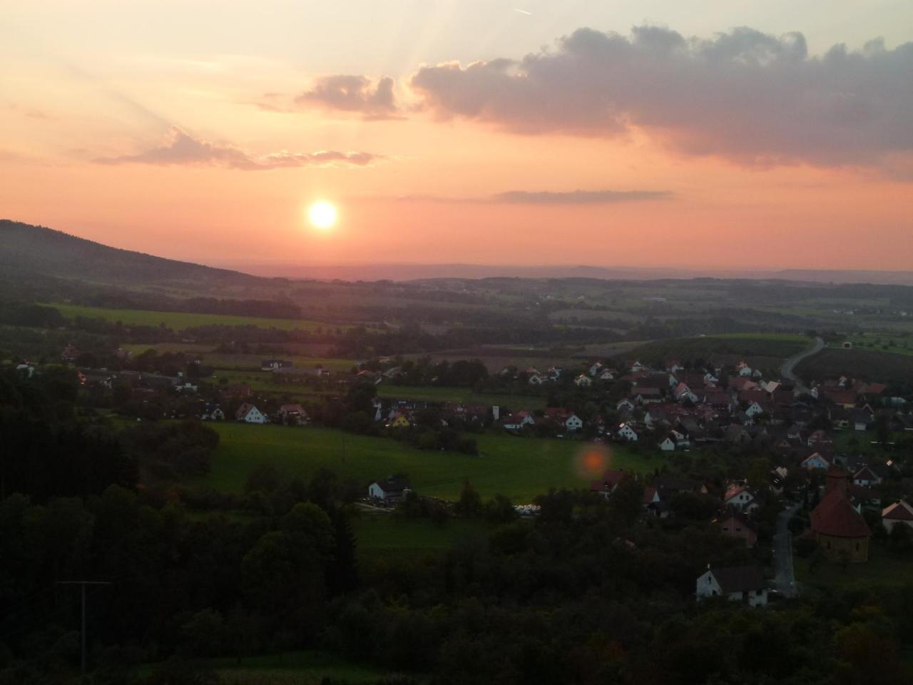 Berg-Gasthof Hoetzelein Kunreuth Kültér fotó